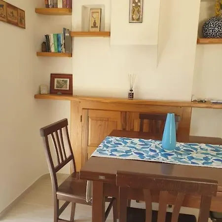 Holiday home Lentischio *